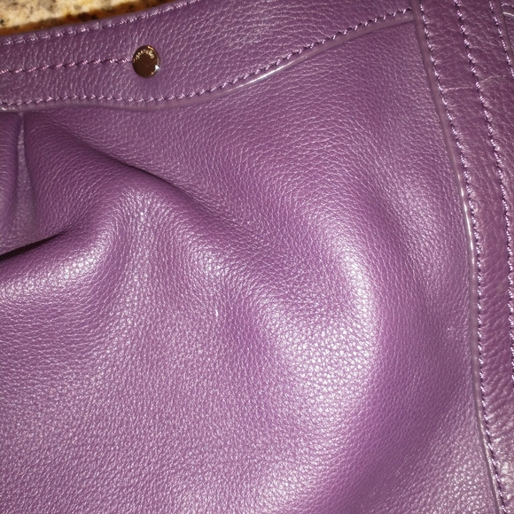 Handbag - Picture 2 of 8